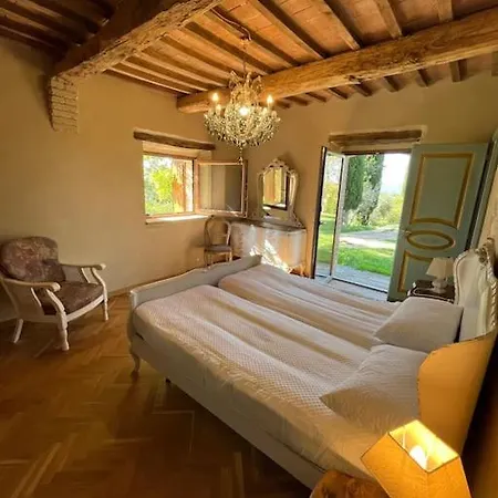 Fonte Pergolla Villa San Venanzo